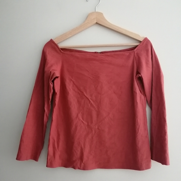 Theory Aprine New Stretch Linen Off the Shoulder Top in Carmine Red P (00-0) - Picture 3 of 16